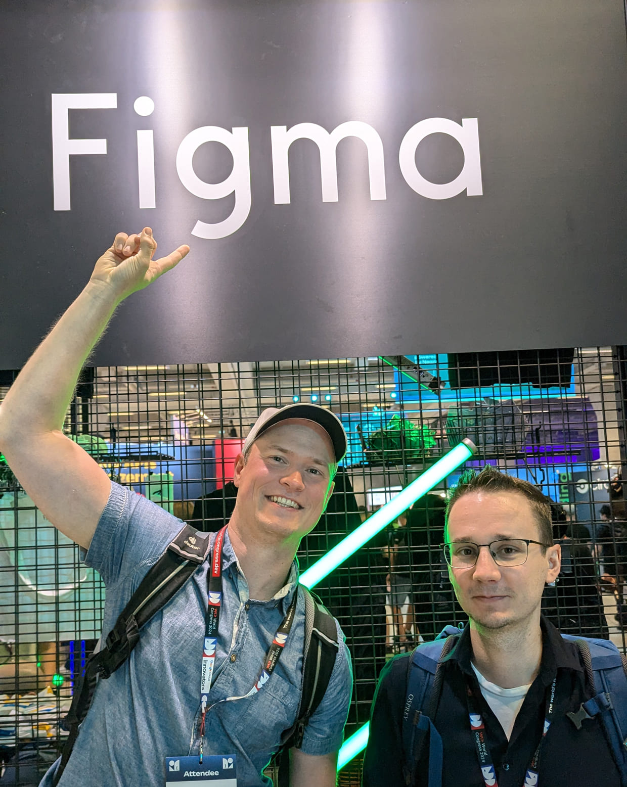 clickstorm beim WeAreDevelopers World Congress in berlin 2024: 2 Kollegen beim Figma Stand