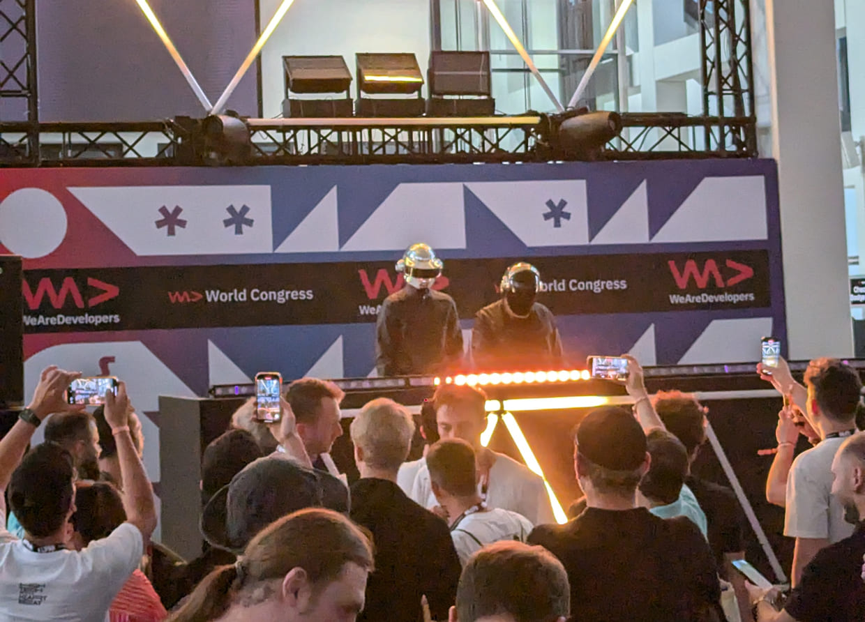 clickstorm beim WeAreDevelopers World Congress in berlin 2024: Party mit Daft Punk